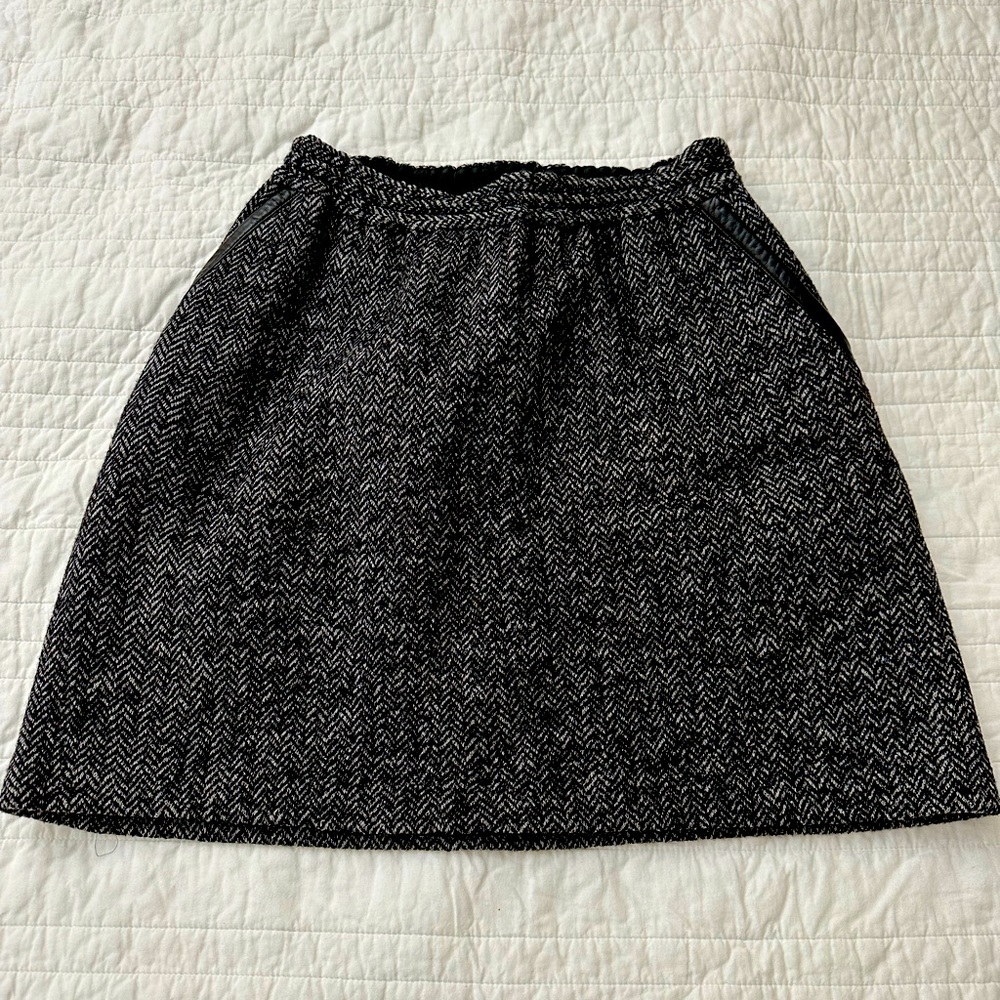 J.Crew Leather Trim Tipped Bell Tweed Skirt Sz 2 Wool Blend Herringbone